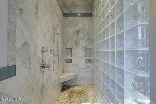 $2,800,000 | 104 Spanish Point Court, Ocean Springs, MS 39564