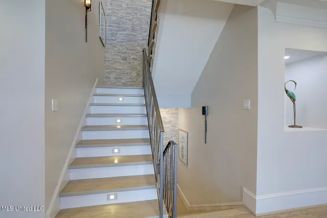 $2,800,000 | 104 Spanish Point Court, Ocean Springs, MS 39564