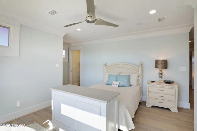 $2,800,000 | 104 Spanish Point Court, Ocean Springs, MS 39564