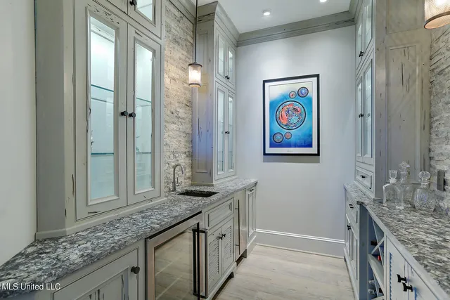 $2,800,000 | 104 Spanish Point Court, Ocean Springs, MS 39564