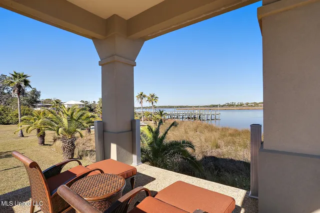 $2,800,000 | 104 Spanish Point Court, Ocean Springs, MS 39564