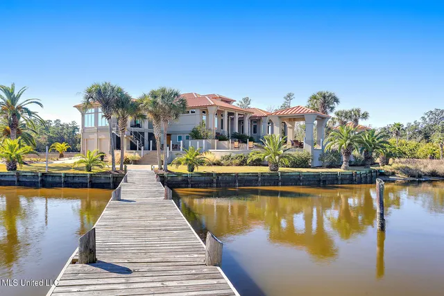 $2,800,000 | 104 Spanish Point Court, Ocean Springs, MS 39564