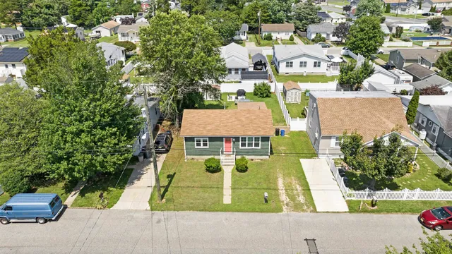 $499,999 | 19 Arbor Road, Villas, NJ 08251