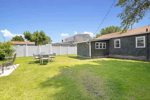 $499,999 | 19 Arbor Road, Villas, NJ 08251