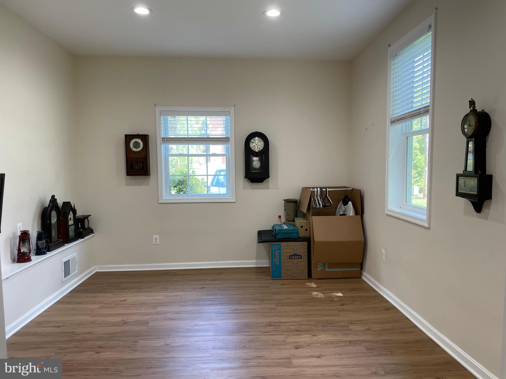 8603 Rugby Manassas, VA 20111 - Photo 26 of 27 Gallery Image 26