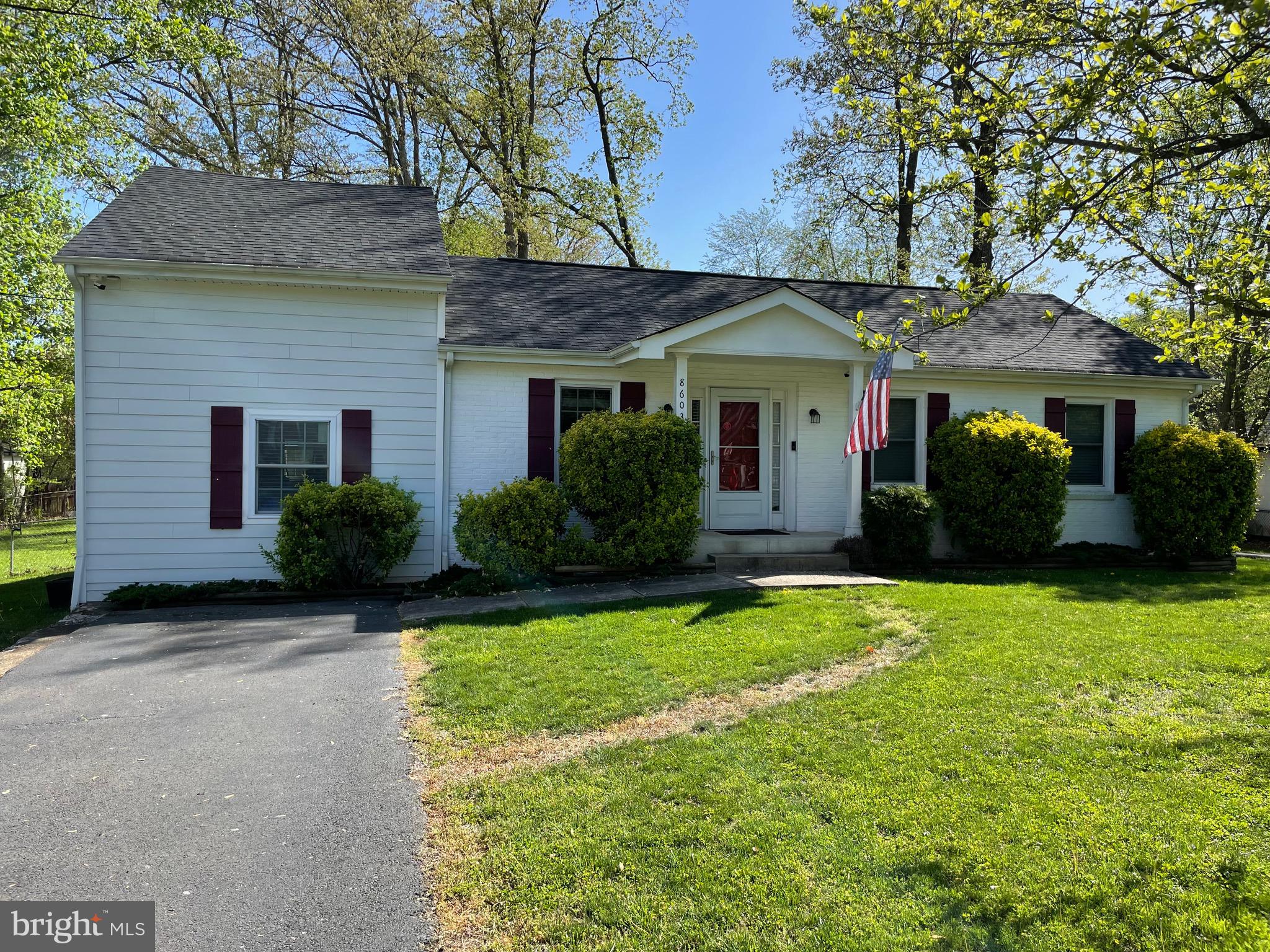8603 Rugby Manassas, VA 20111 - Photo 3 of 27 Gallery Image 3