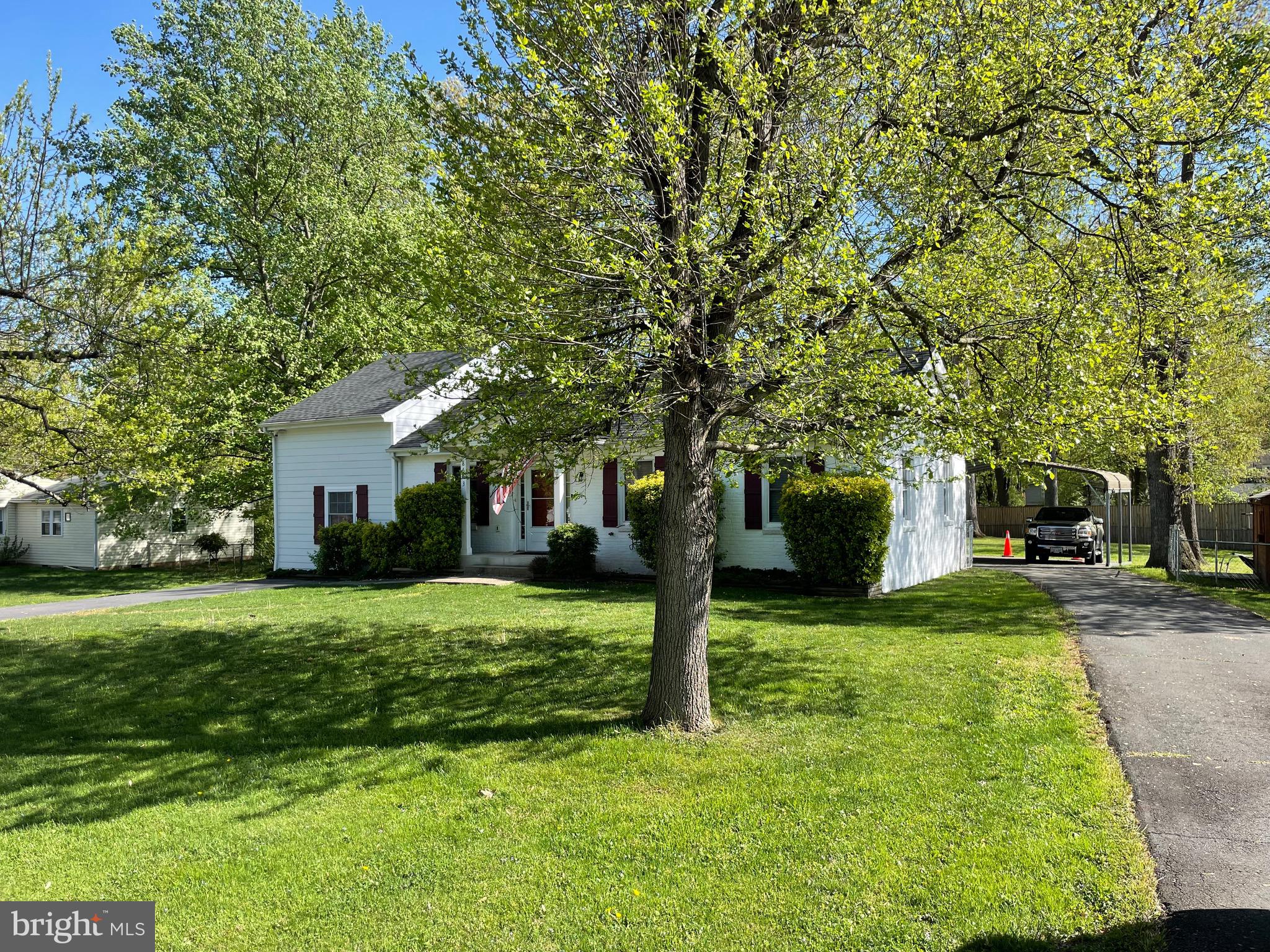 8603 Rugby Manassas, VA 20111 - Photo 5 of 27 Gallery Image 5