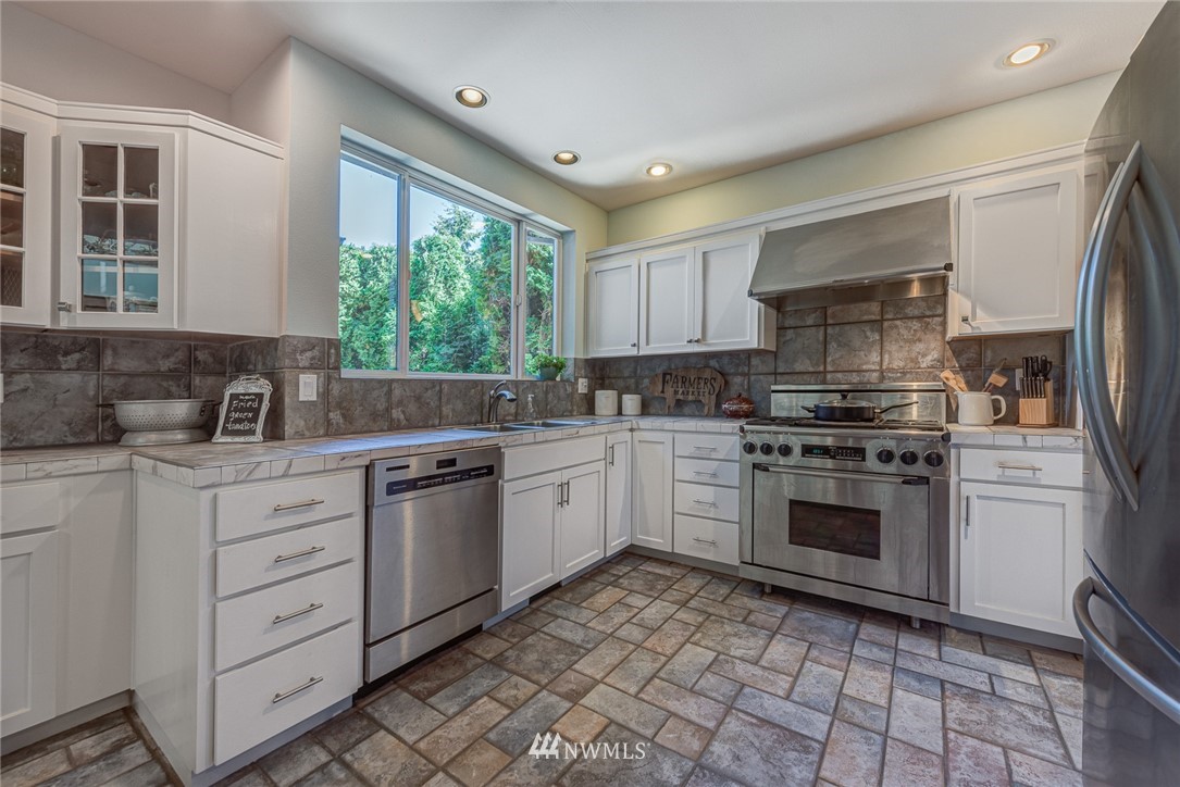 10325 East Davies Loop Road Lake Stevens, WA 98258 - Photo 13 of 36 Gallery Image 13
