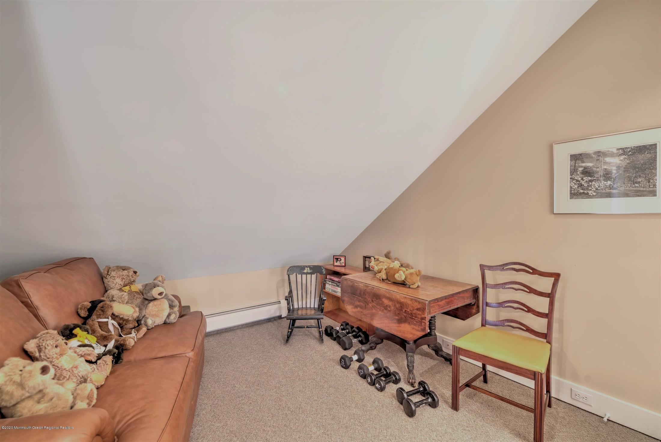 886 Province Line Road Allentown, NJ 08501 - Photo 35 of 56 32-BEDROOM