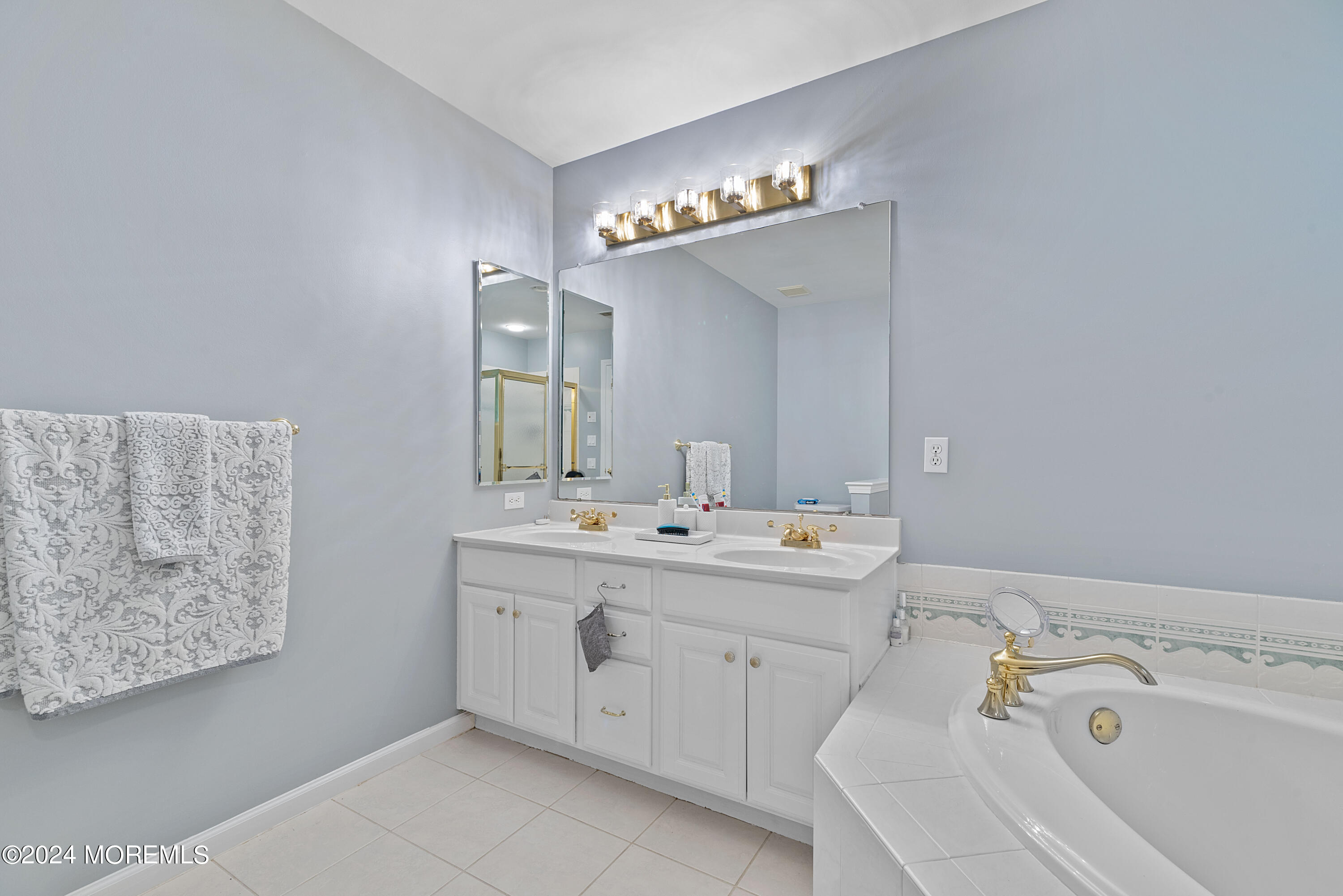 54 Foxwood Road Lakewood, NJ 08701 - Photo 20 of 45 a view of bathroom with dual sinks