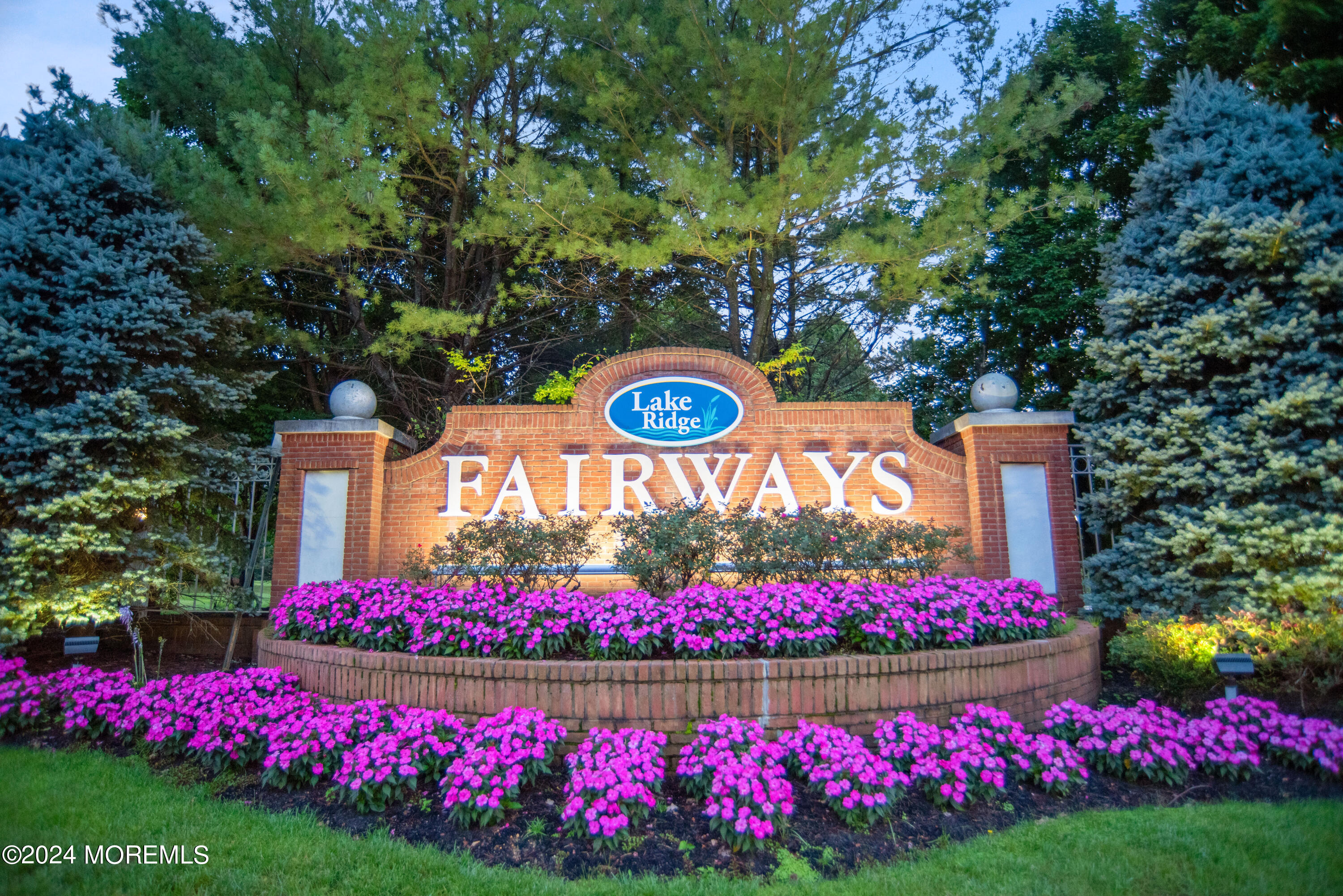 54 Foxwood Road Lakewood, NJ 08701 - Photo 2 of 45 a city view