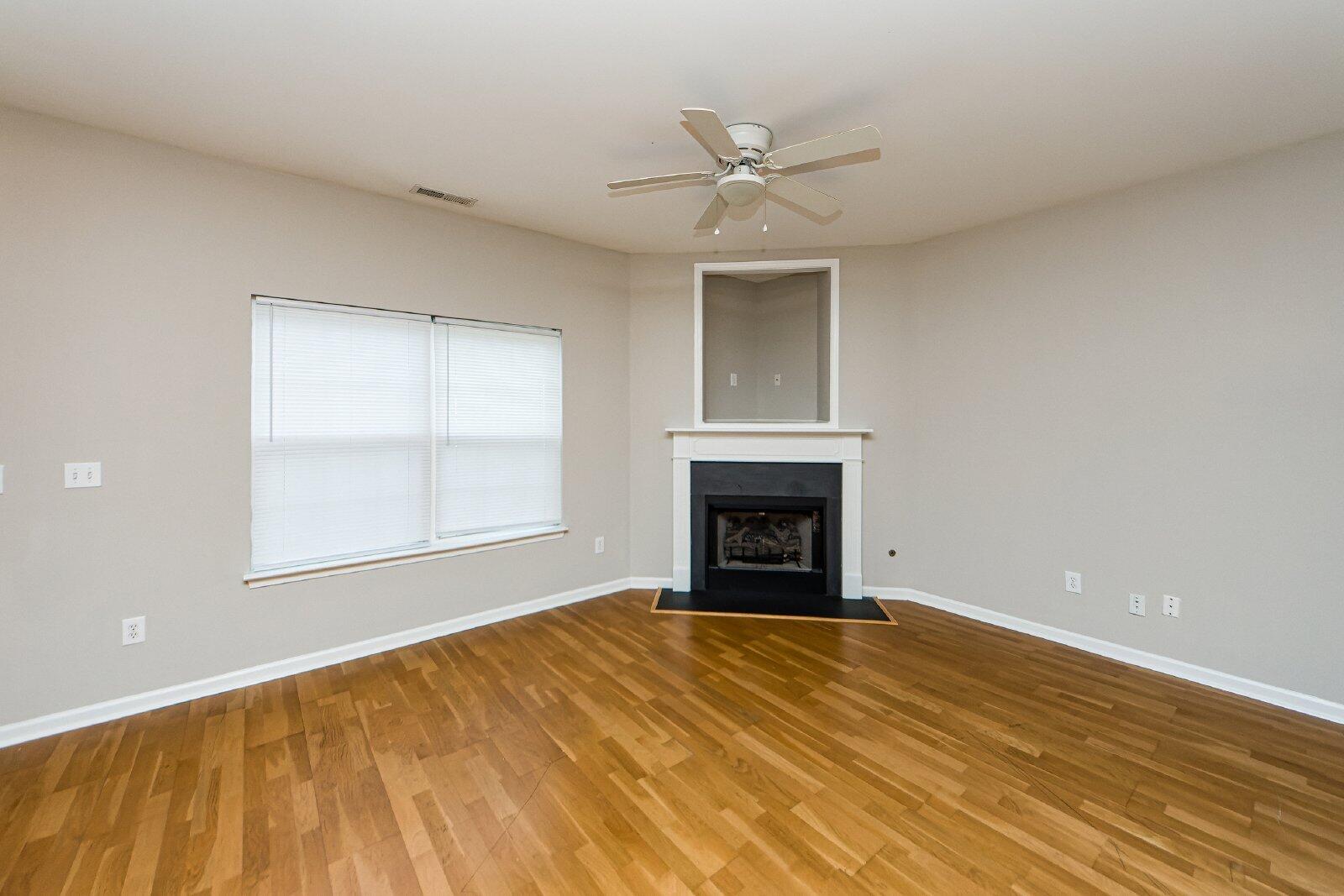 4078 Babbitt Street Charleston, SC 29414 - Photo 4 of 25 large - 2025-12-30T161635.704