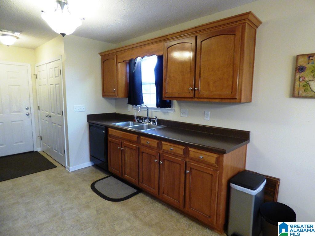 16005 Stone Ridge Circle Brookwood, AL 35444 - Photo 8 of 27