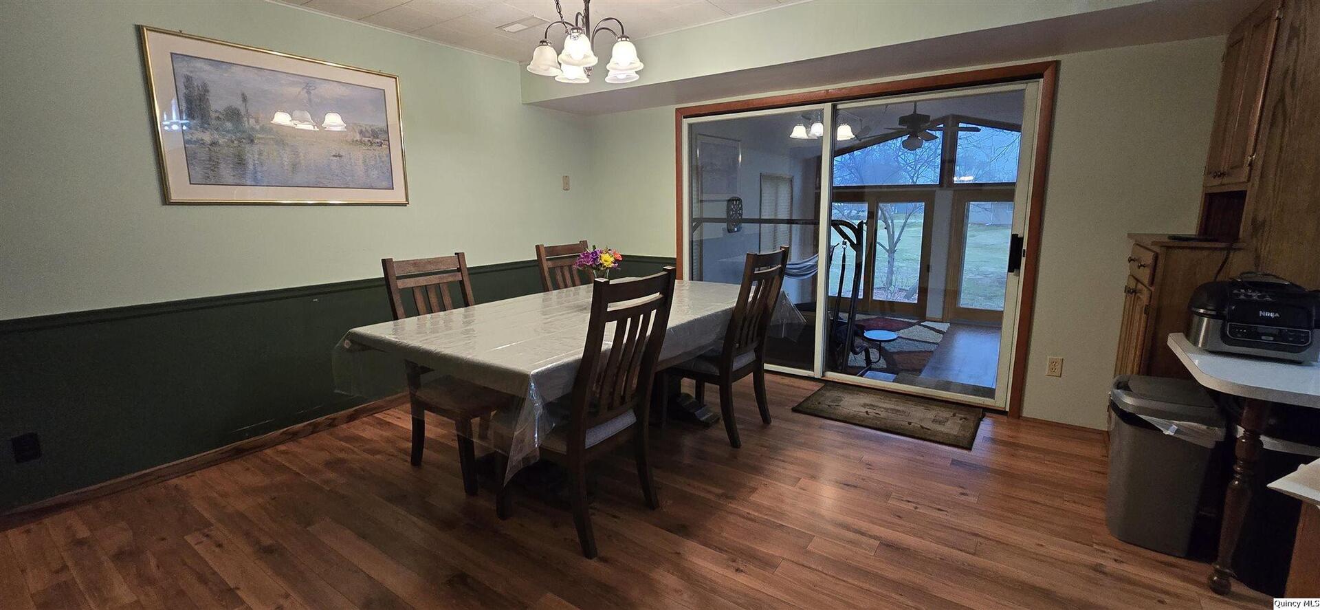 508 North Fayette Street Carthage, IL 62321 - Photo 13 of 33