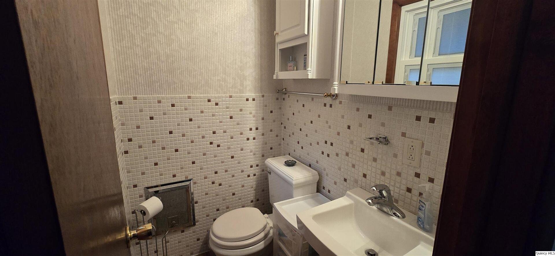 508 North Fayette Street Carthage, IL 62321 - Photo 22 of 33