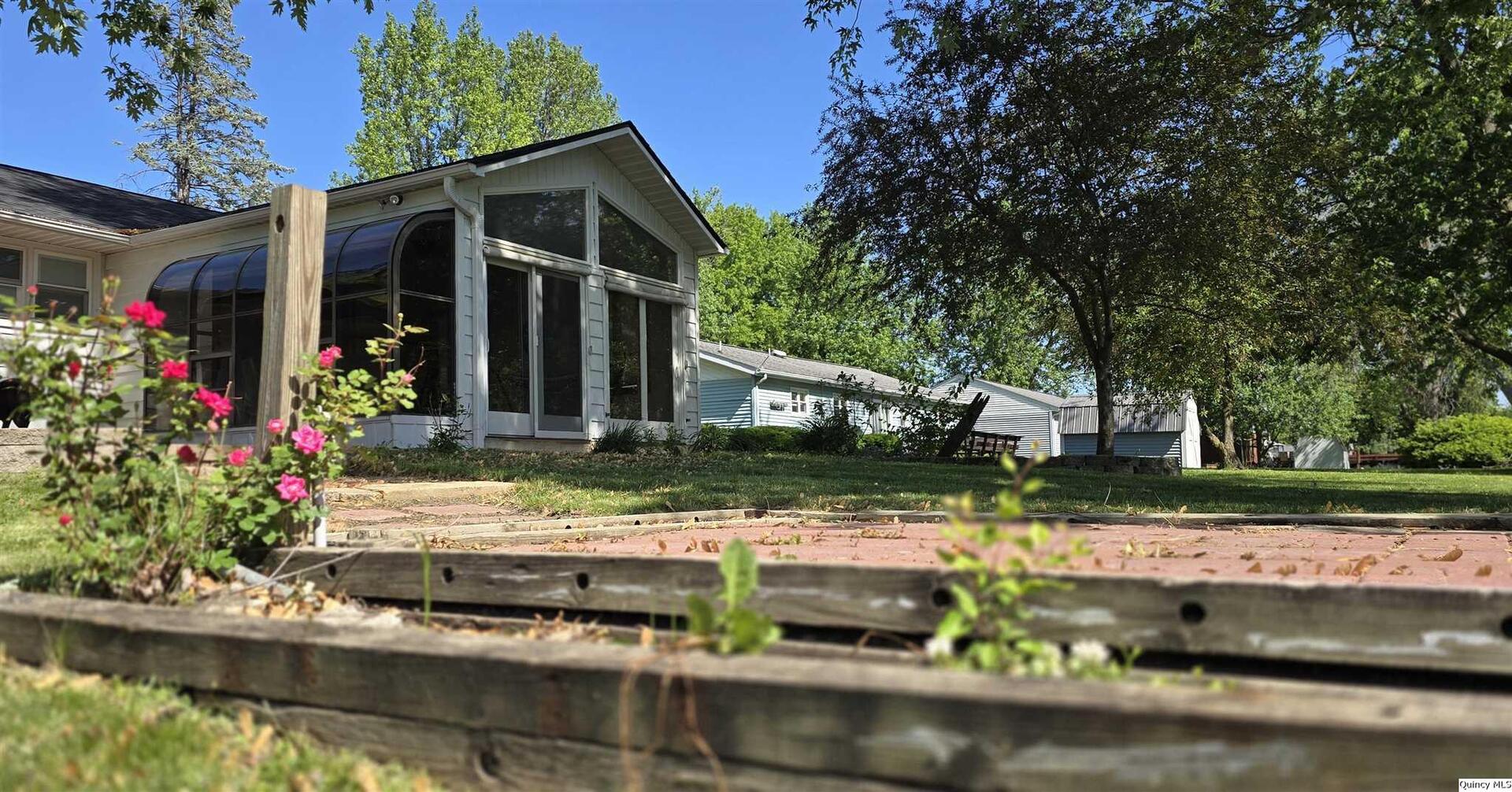 508 North Fayette Street Carthage, IL 62321 - Photo 6 of 33