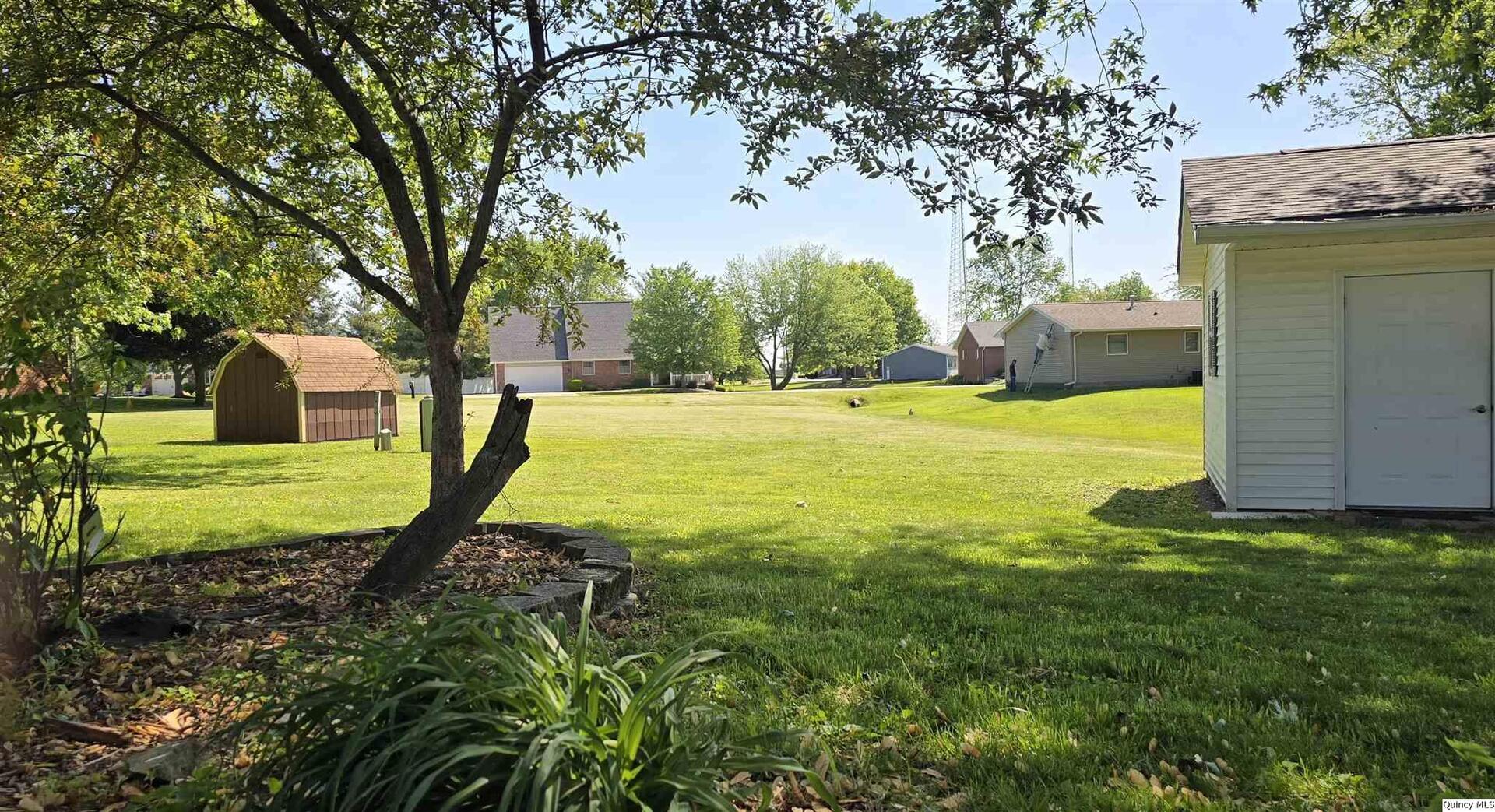 508 North Fayette Street Carthage, IL 62321 - Photo 8 of 33