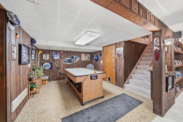 $289,900 | 3381 Pine Ridge Drive, Jackson, MI 49201