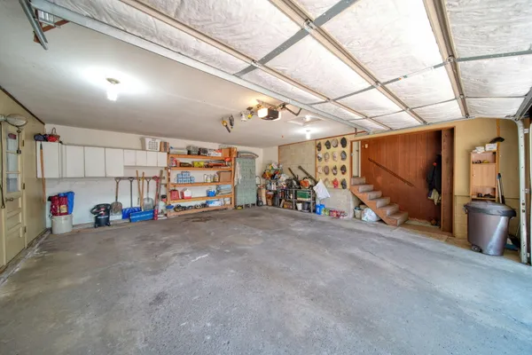 $289,900 | 3381 Pine Ridge Drive, Jackson, MI 49201