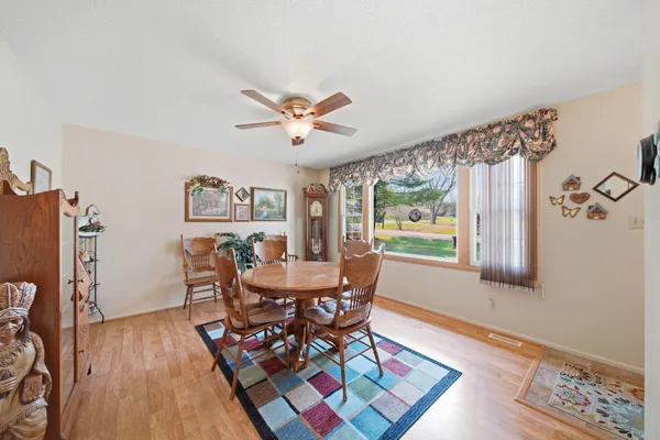 $289,900 | 3381 Pine Ridge Drive, Jackson, MI 49201