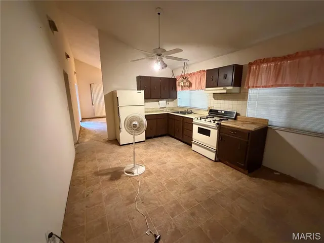 $107,000 | 602 Ledyard Drive, Florissant, MO 63031