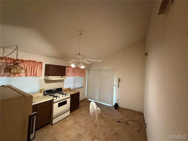 $107,000 | 602 Ledyard Drive, Florissant, MO 63031