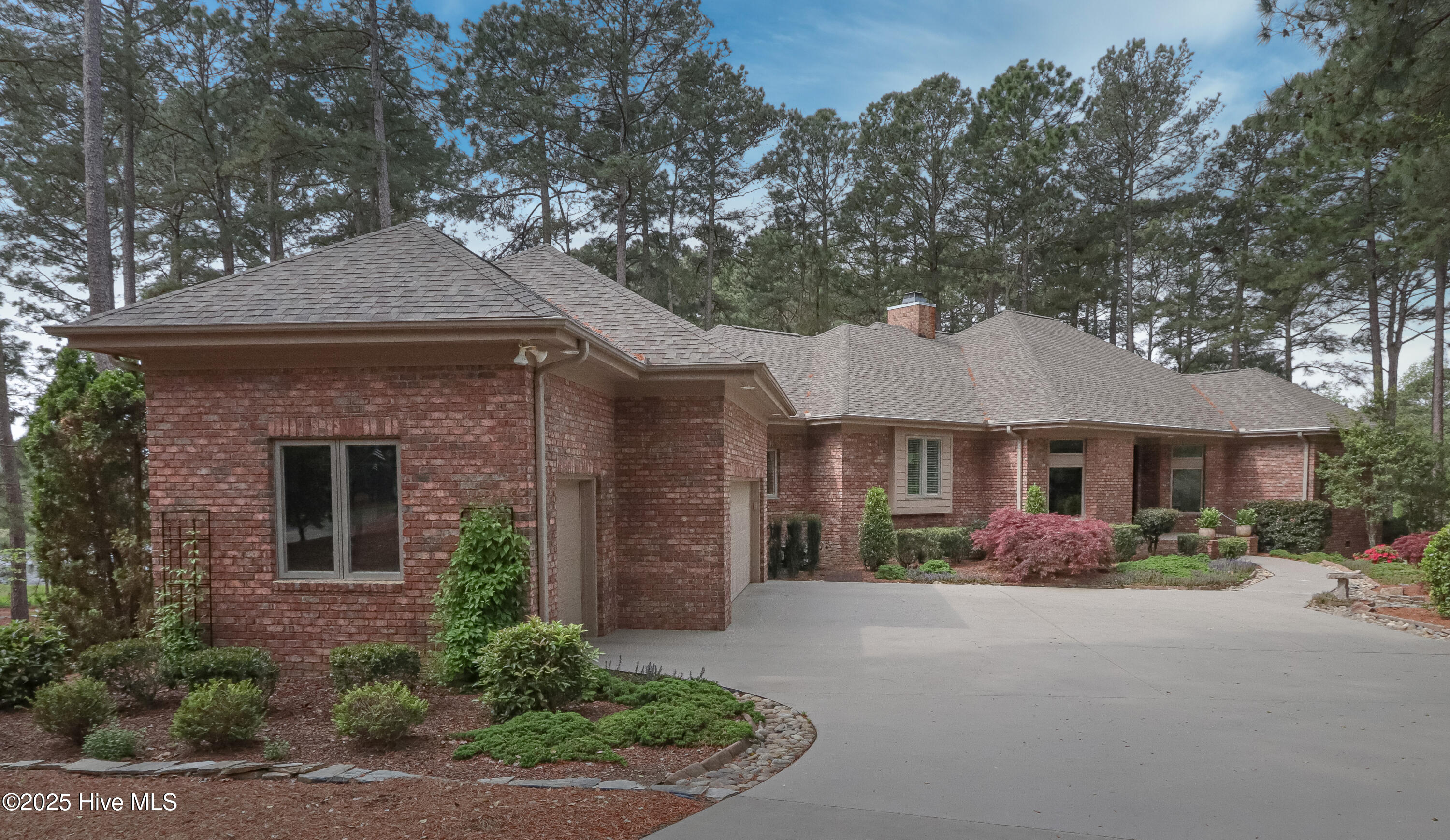 32 Oxton Circle FRONT