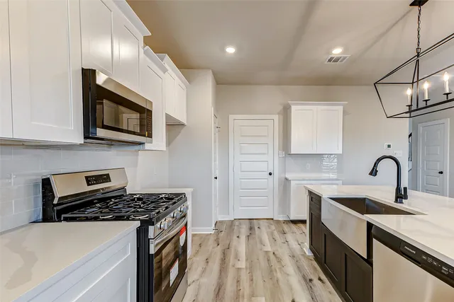 $329,888 | 6411 Pomona Court, Rosharon, TX 77583