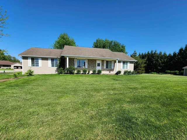 $335,000 | 12454 Stoney Drive, Middlebury, IN 46540