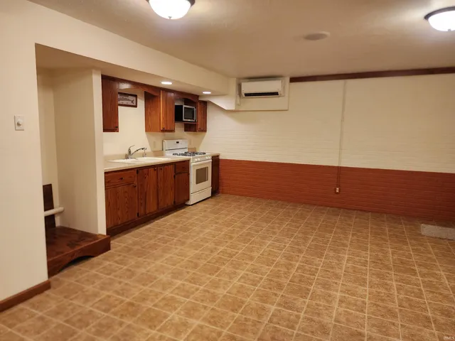 $335,000 | 12454 Stoney Drive, Middlebury, IN 46540