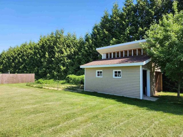 $335,000 | 12454 Stoney Drive, Middlebury, IN 46540