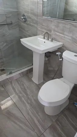 $1,800 | 2990 Northwest 28th Street, Miami, FL 33142