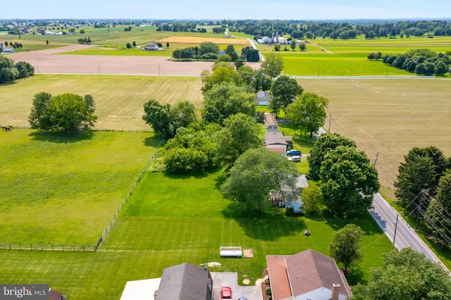 $699,900 | 2328 Rockvale Road, Lancaster, PA 17602