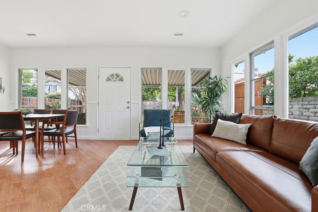 10714 Valley Spring Lane North Hollywood, CA 91602 - Photo 12 of 58