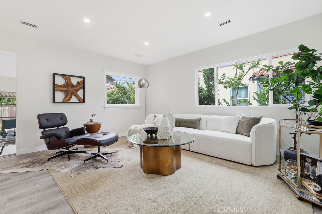 10714 Valley Spring Lane North Hollywood, CA 91602 - Photo 17 of 58