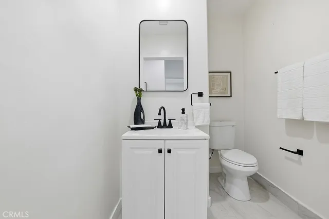 $1,999,000 | 10714 Valley Spring Lane, North Hollywood, CA 91602