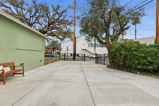 $1,999,000 | 10714 Valley Spring Lane, North Hollywood, CA 91602