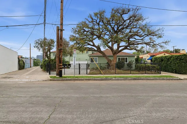 $1,999,000 | 10714 Valley Spring Lane, North Hollywood, CA 91602