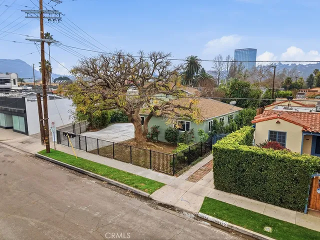 $1,999,000 | 10714 Valley Spring Lane, North Hollywood, CA 91602