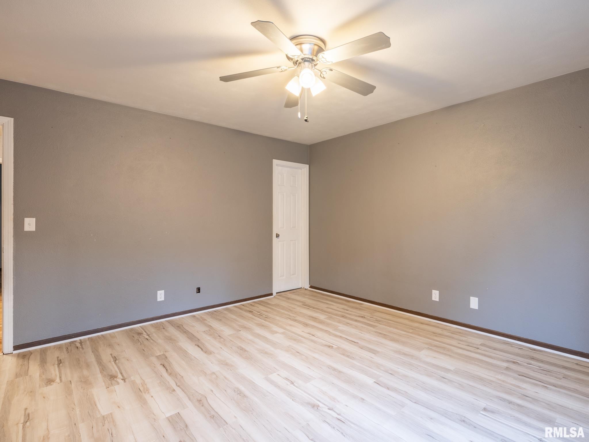 12 Olympia Fields Drive Pekin, IL 61554 - Photo 14 of 38