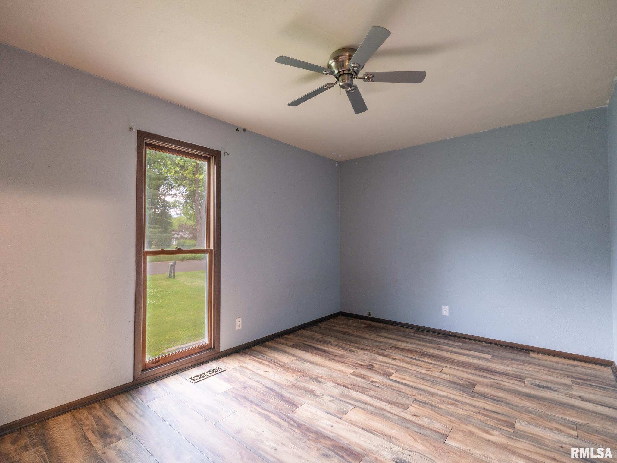 12 Olympia Fields Drive Pekin, IL 61554 - Photo 15 of 38