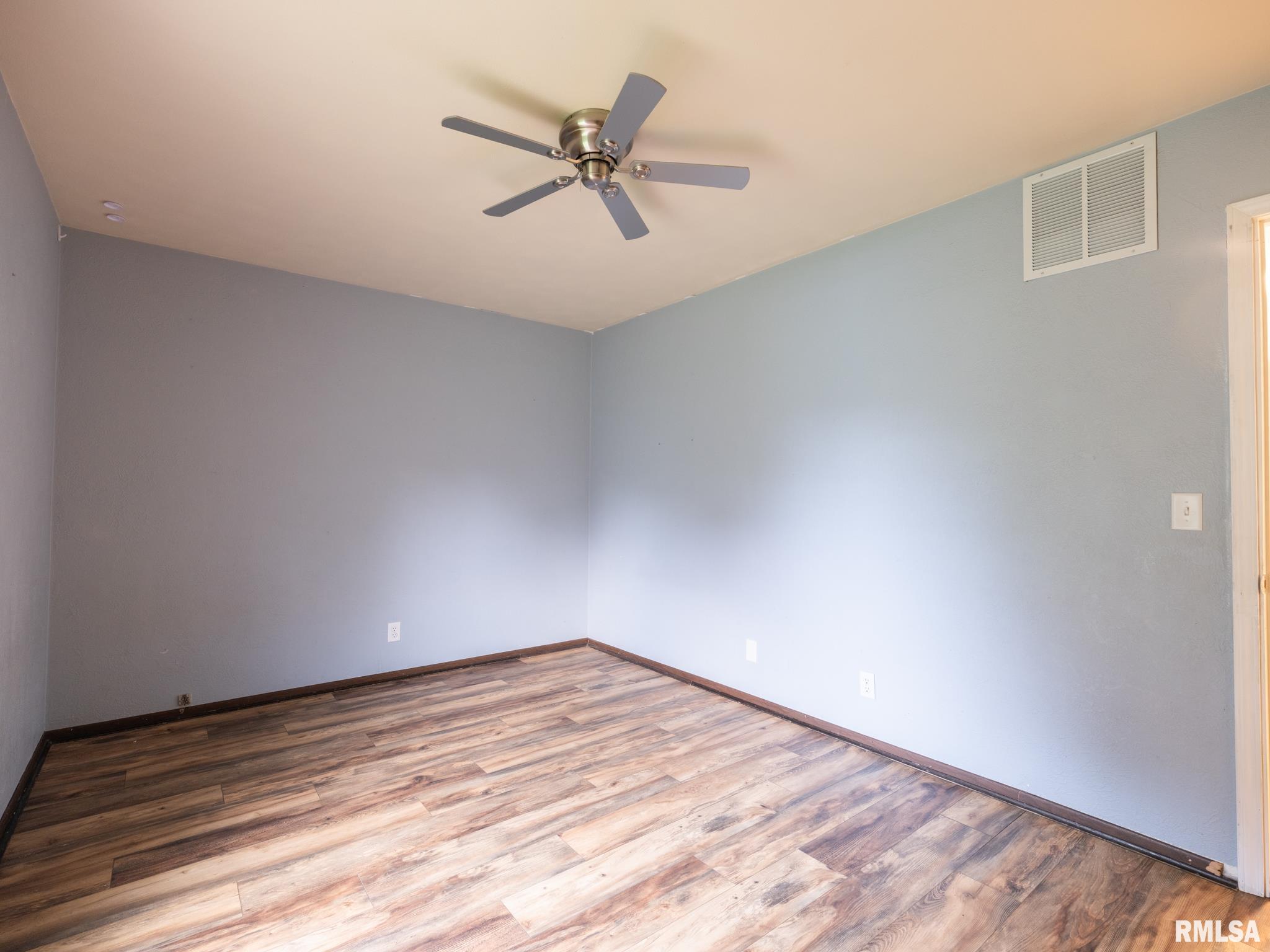 12 Olympia Fields Drive Pekin, IL 61554 - Photo 16 of 38