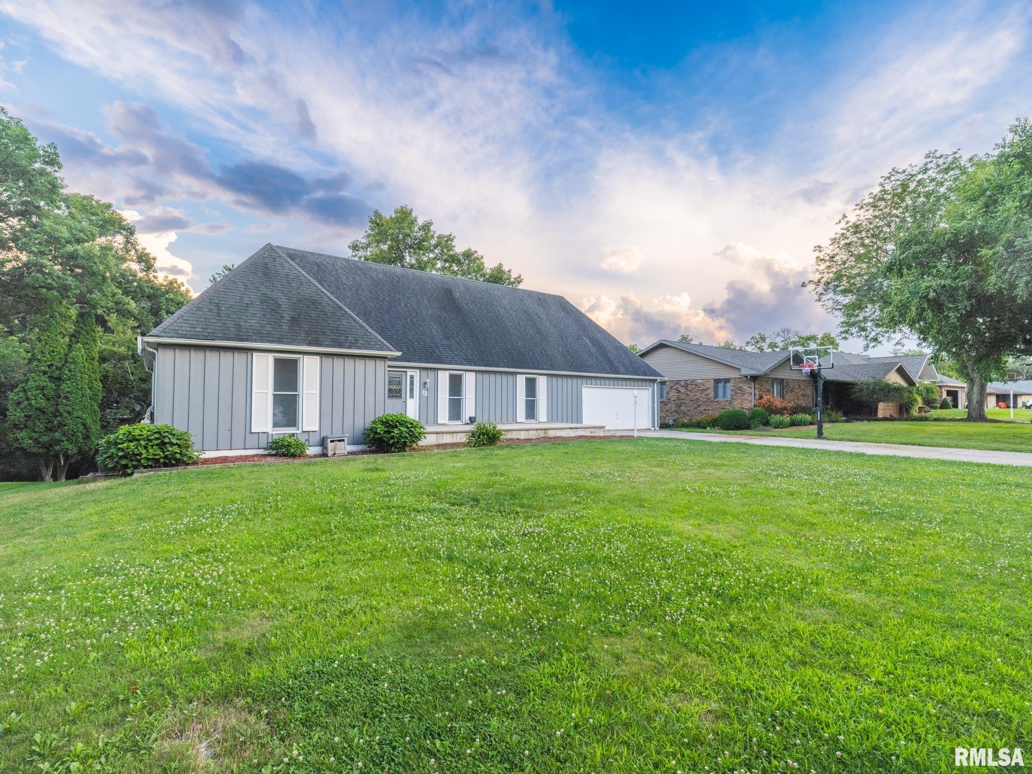 12 Olympia Fields Drive Pekin, IL 61554 - Photo 2 of 38