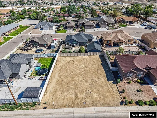 $88,000 | 1525 Edgar Street, Rock Springs, WY 82901