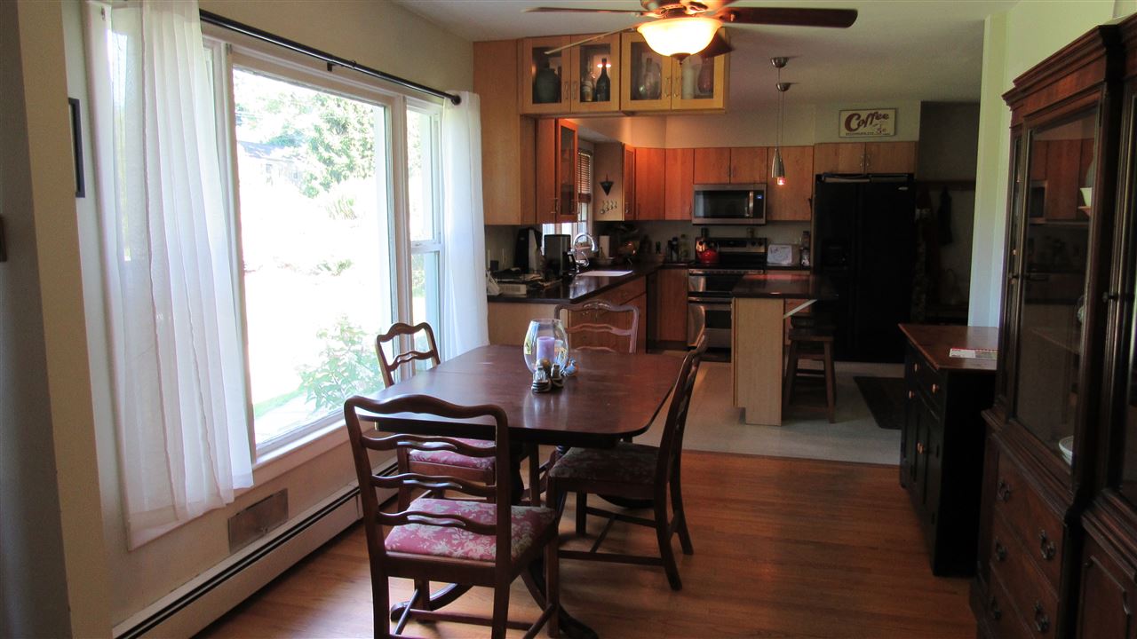 6 Chipman Heights Middlebury, VT 05753 - Photo 10 of 32 Gallery Image 10