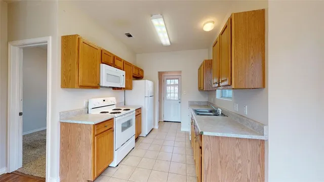 $1,500 | 1500 Maglothin Court, Bryan, TX 77802