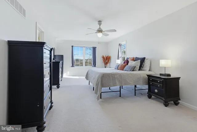 $419,900 | 505 North Burberry Lane, Mount Wolf, PA 17347