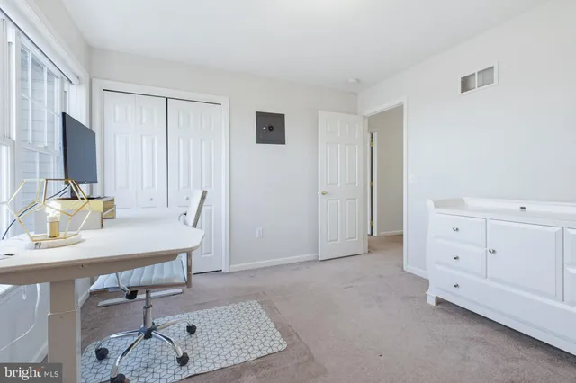 $419,900 | 505 North Burberry Lane, Mount Wolf, PA 17347