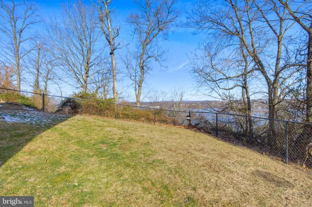 $419,900 | 505 North Burberry Lane, Mount Wolf, PA 17347