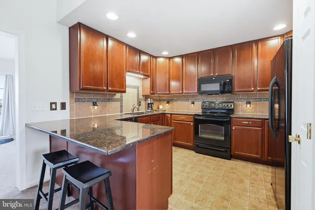 $419,900 | 505 North Burberry Lane, Mount Wolf, PA 17347